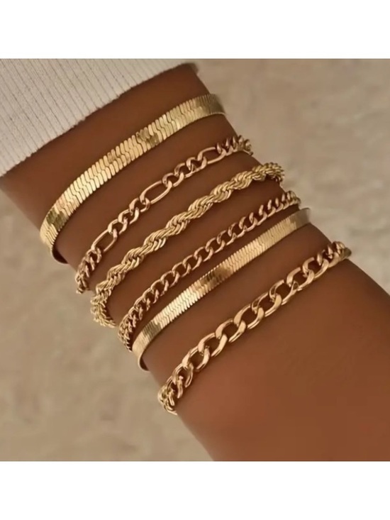 Jewelry - Gold Toned Chain Bracelet Set